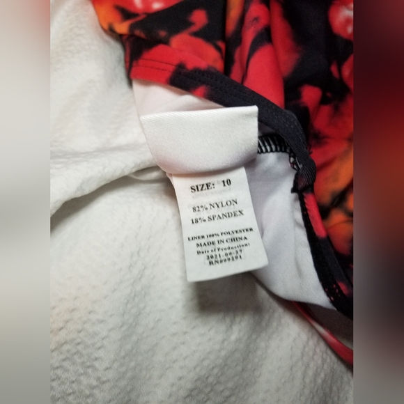 NWOT KANU SURF ONE PIECE GIRLS 8 TO 10 - Picture 3 of 5